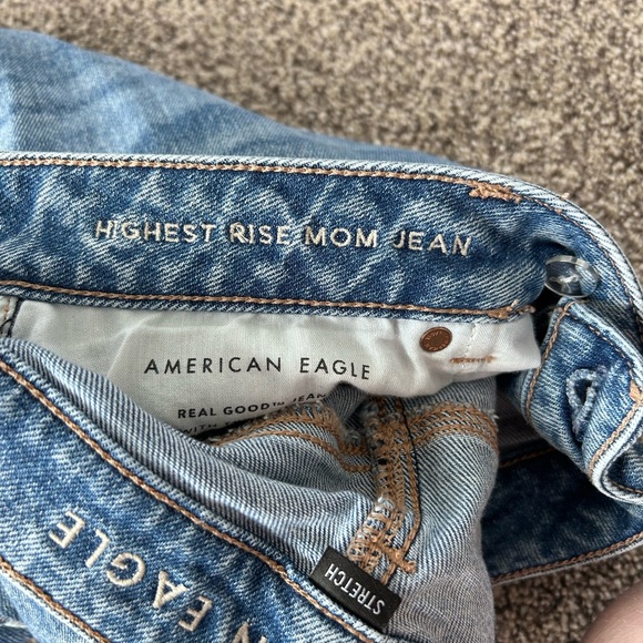 Highest Rise Mom Jean - Picture 4 of 5